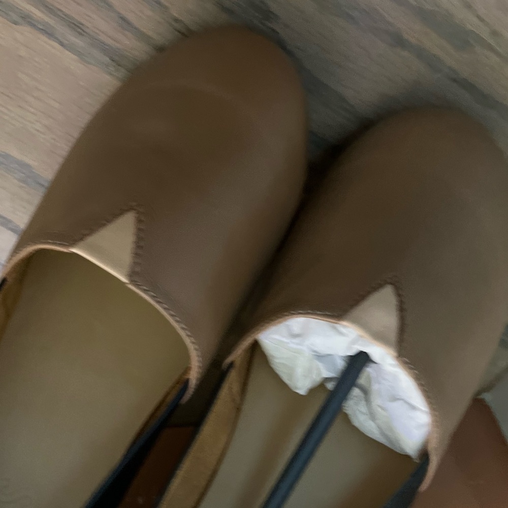 NWT tykees flats